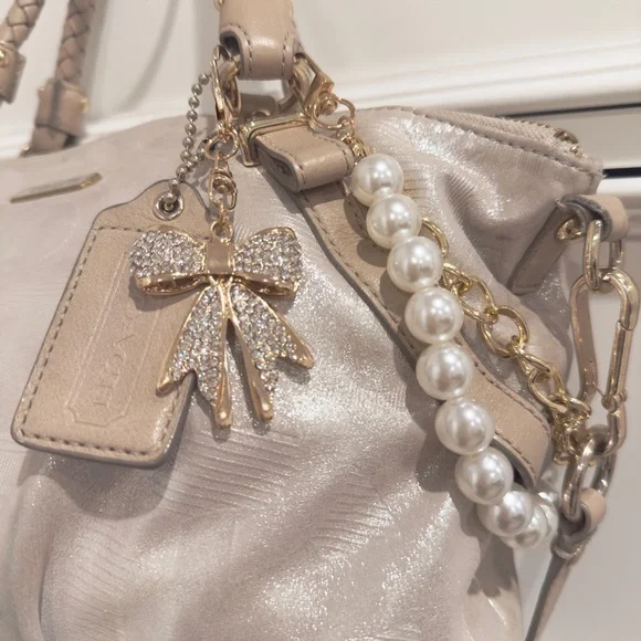 ✨🎀 Coach Madison Sophia Shimmery Champagne Gold Pleated Whipstitch Satchel Bag - Picture 5 of 17